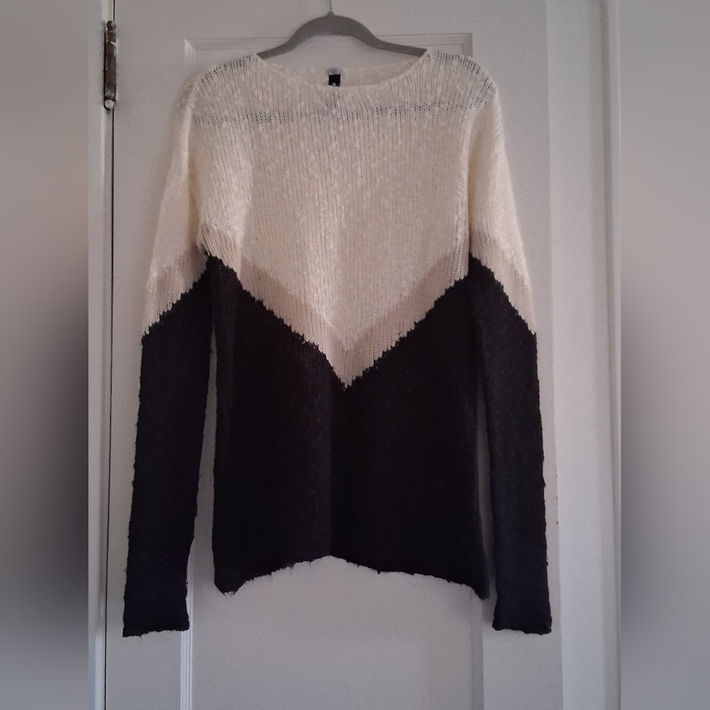 Design Lab Lord and Taylor sweater